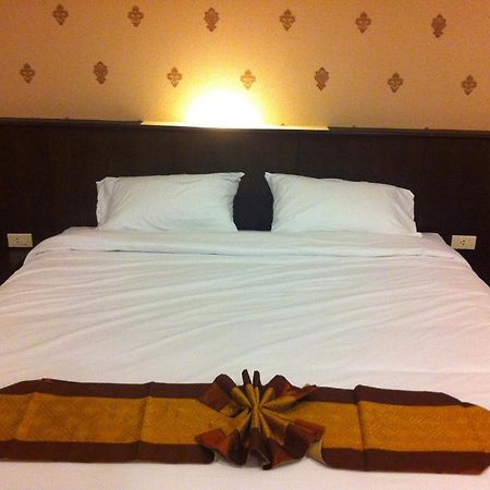 Phuthara Mansion Apartment Phuket Ngoại thất bức ảnh