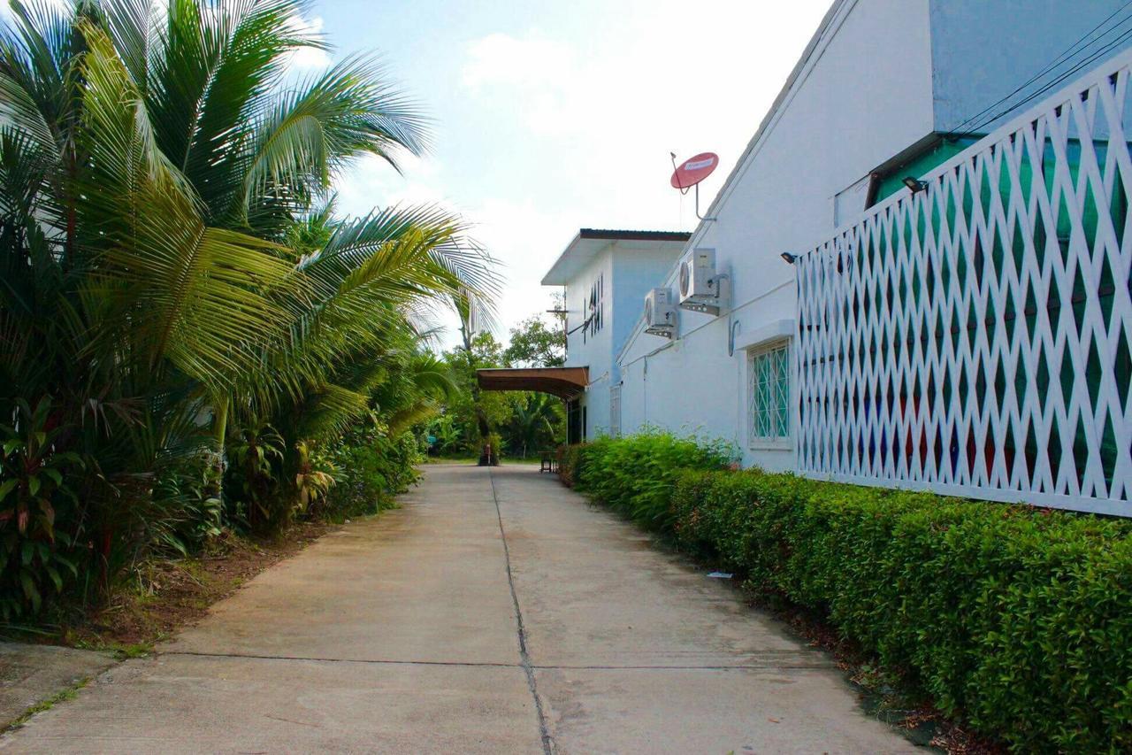 Phuthara Mansion Apartment Phuket Ngoại thất bức ảnh