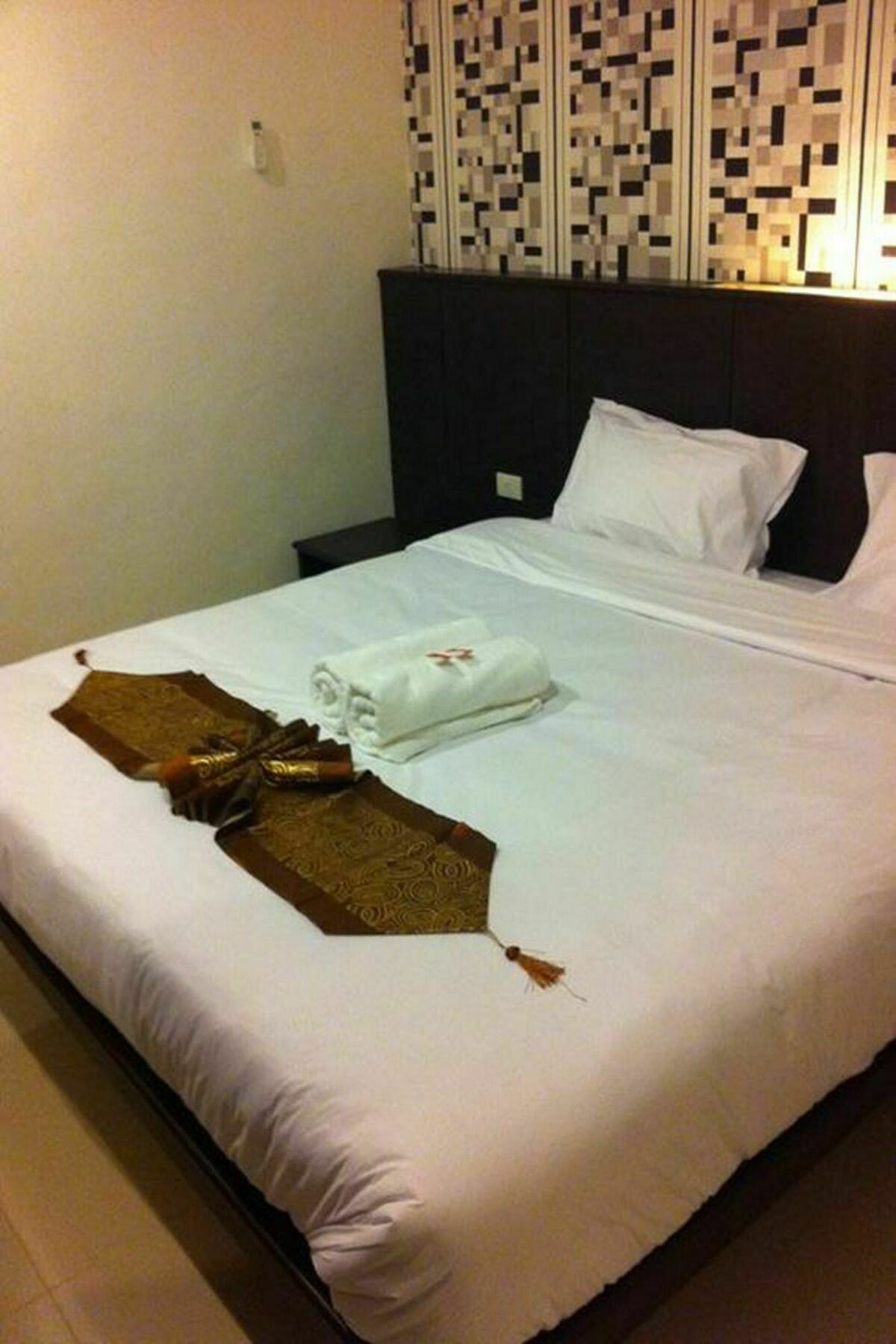 Phuthara Mansion Apartment Phuket Ngoại thất bức ảnh