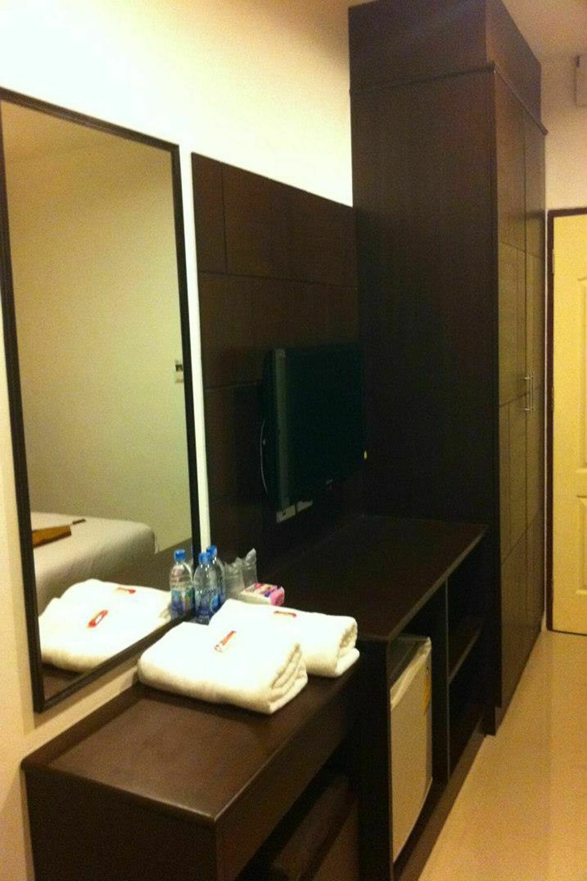 Phuthara Mansion Apartment Phuket Ngoại thất bức ảnh